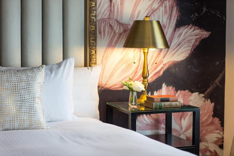 155847764 768x512