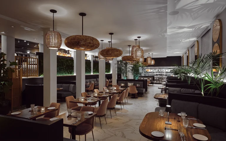 16 hotelgreystone 64b7f4b146eb0 768x480