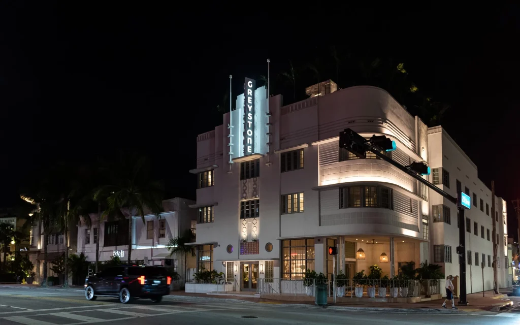28 hotelgreystone 64b7faec23380 1024x640