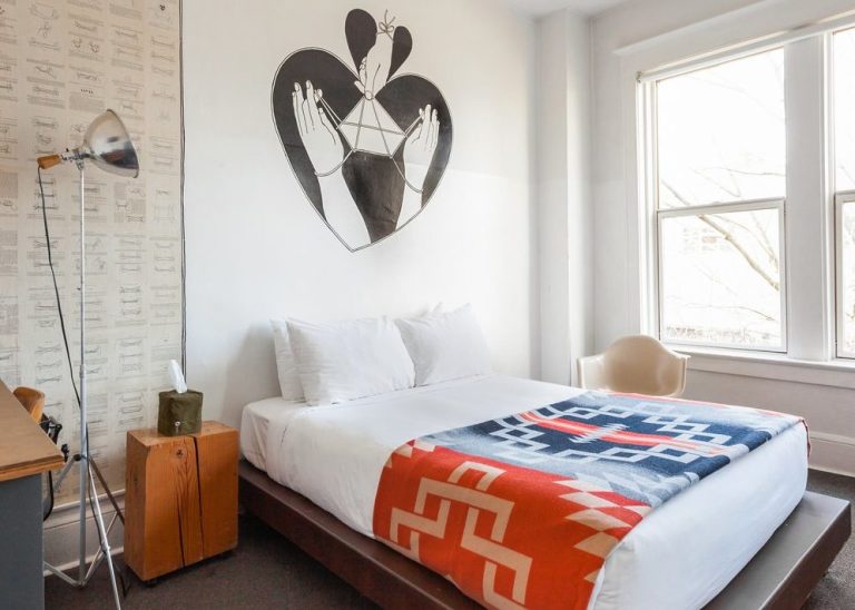 ace hotel seattle standard shared 996x711 1 768x548