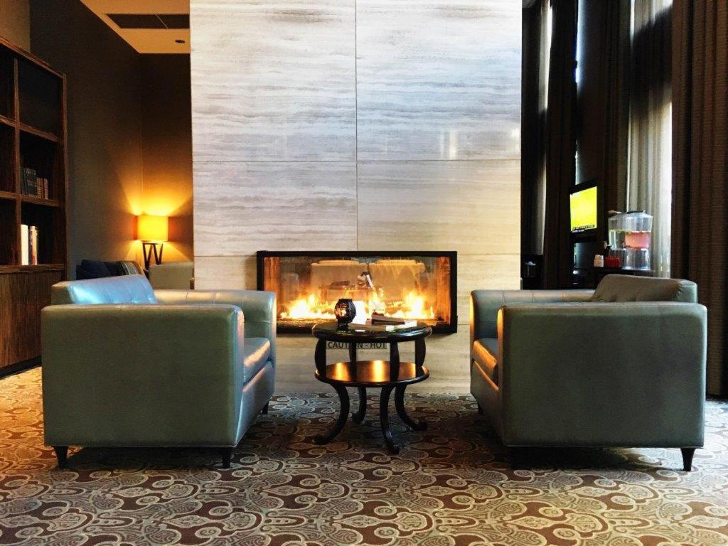 L'Hermitage Hotel, Vancouver L'Hermitage Hotel, Vancouver