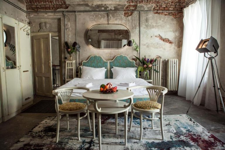 150581588 768x512